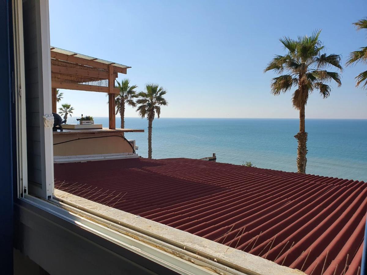 Magic On The Sea-Suites With A Private Jacuzzi And A Private Sea View Netanya Extérieur photo