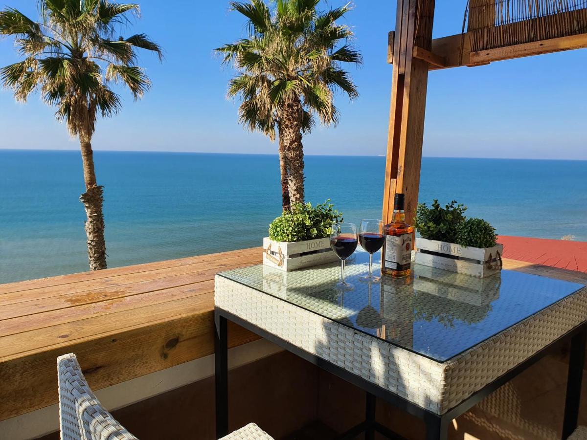 Magic On The Sea-Suites With A Private Jacuzzi And A Private Sea View Netanya Chambre photo